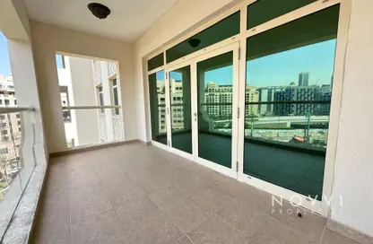 Apartment - 1 Bedroom - 2 Bathrooms for rent in Al Hallawi - Shoreline Apartments - Palm Jumeirah - Dubai