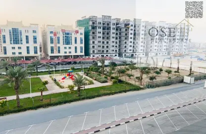 شقة - 2 غرف نوم - 3 حمامات للبيع في قرية الاميرة - الياسمين - عجمان