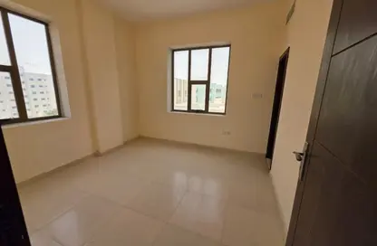 شقة - غرفة نوم - 2 حمامات للايجار في مساكن كورنيش عجمان - طريق كورنيش عجمان - عجمان