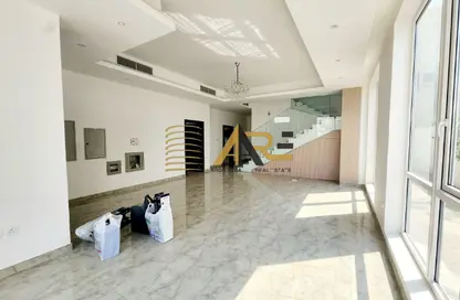 Villa - 5 Bedrooms - 7 Bathrooms for rent in Hoshi - Al Badie - Sharjah