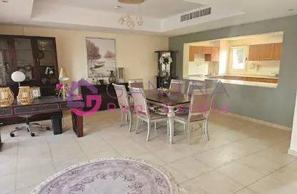 تاون هاوس - 4 غرف نوم - 3 حمامات للايجار في تاون هاوسز قرية الحمرا - قرية الحمرا - رأس الخيمة