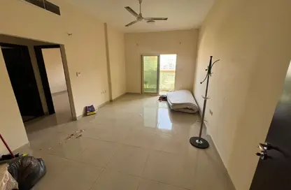 Apartment - 1 Bedroom - 1 Bathroom for rent in Corniche Tower - Ajman Corniche Road - Ajman