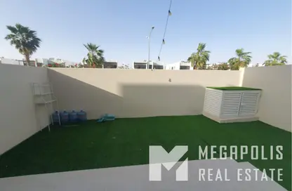 Townhouse - 3 Bedrooms - 5 Bathrooms for rent in Centaury - The Roots DAMAC Hills 2 - Damac Hills 2 - Dubai