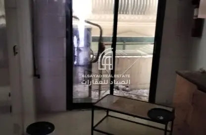 شقة - غرفة نوم - 2 حمامات للايجار في برج الحفيت - شارع التعاون - التعاون - الشارقة