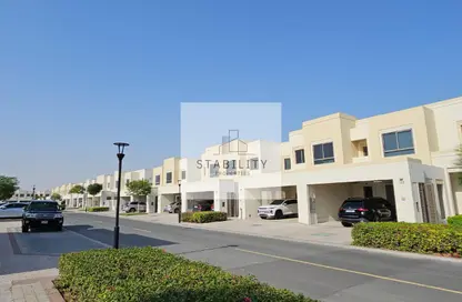 Townhouse - 3 Bedrooms - 4 Bathrooms for rent in Naseem Townhouses - Town Square - Dubai