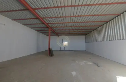 Warehouse - Studio for rent in Wadi AL AIN 1 - Al Noud - Al Ain