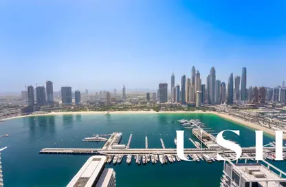 شقة - 3 غرف نوم - 4 حمامات للايجار في جراند بلو تاور 1 - إعمار بيتشفرونت - دبي هاربور - دبي