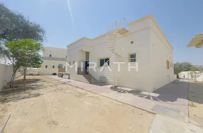 فيلا - 3 غرف نوم - 4 حمامات للايجار في حدائق الإمارات 1 - القوز - دبي