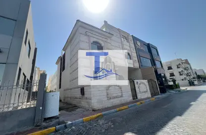 Villa - Studio - 5 Bathrooms for rent in Al Khaleej Al Arabi Street - Al Bateen - Abu Dhabi