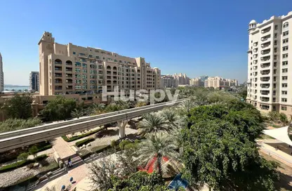 Apartment - 1 Bedroom - 2 Bathrooms for rent in Al Hallawi - Shoreline Apartments - Palm Jumeirah - Dubai