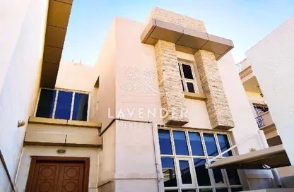 صورة لـ مبنى خارجي فيلا - 5 غرف نوم - 6 حمامات للايجار في المشرف - أبوظبي ، صورة رقم 1