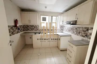 شقة - غرفة نوم - 1 حمام للايجار في بناية مويليح 3 - مويلح - الشارقة شقة - غرفة نوم - 1 حمام للايجار في بناية مويليح 3 - مويلح - الشارقة