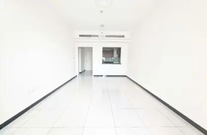 شقة - غرفة نوم - 2 حمامات للبيع في كريستال مساكن - قرية الجميرا سركل - دبي
