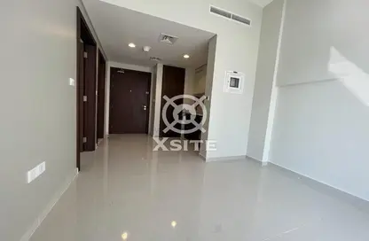 شقة - غرفة نوم - 1 حمام للبيع في مساكن ريفا - الخليج التجاري - دبي