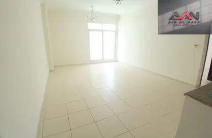 Apartment - 1 Bedroom - 1 Bathroom for rent in Mazaya 7 - Queue Point - Dubai Land - Dubai