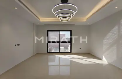 Villa - 7+ Bedrooms - 7+ Bathrooms for rent in Mirdif Villas - Mirdif - Dubai