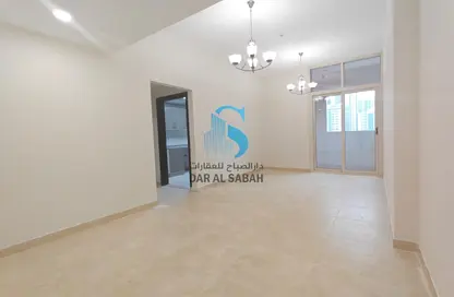 شقة - 2 غرف نوم - 3 حمامات للايجار في شارع 64 ​ - النهدة - الشارقة
