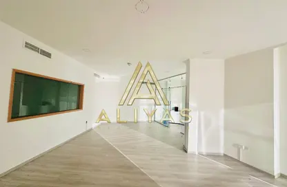 Office Space - Studio - 2 Bathrooms for rent in Fairmont Hotel - Sheikh Zayed Road - Dubai