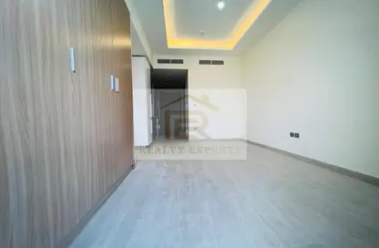 صورة لـ غرفة فارغة شقة - 1 حمام للايجار في عزيزي ريفيرا - ميدان واحد - ميدان - دبي ، صورة رقم 1