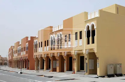 Villa - 2 Bedrooms - 3 Bathrooms for sale in Zone 8 - Hydra Village - Abu Dhabi