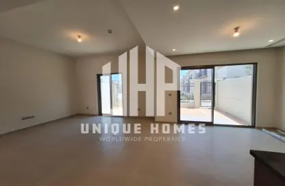 Townhouse - 2 Bedrooms - 3 Bathrooms for rent in Bloom Living - Zayed City (Khalifa City C) - Khalifa City - Abu Dhabi