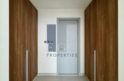 Apartment - 3 Bedrooms - 5 Bathrooms for sale in Canal Residence - Al Reem Island - Abu Dhabi