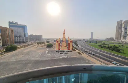 Apartment - 2 Bedrooms - 3 Bathrooms for rent in Sahara Tower 1 - Sahara Complex - Al Nahda - Sharjah