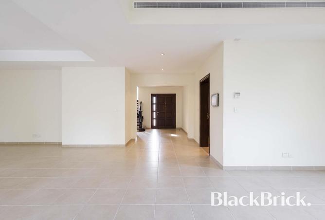 15207138 - Property Image 2