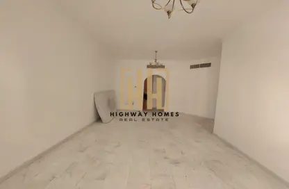 Apartment - 3 Bedrooms - 3 Bathrooms for rent in Al Taawun Street - Al Taawun - Sharjah