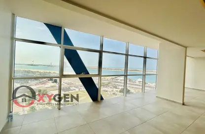 Apartment - 3 Bedrooms - 4 Bathrooms for rent in Al Falah Tower - Corniche Road - Abu Dhabi