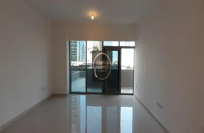 Empty Room image for: Apartment - 3 Bedrooms - 4 Bathrooms for rent in Capital Views - Capital Centre - Abu Dhabi, Image 1
