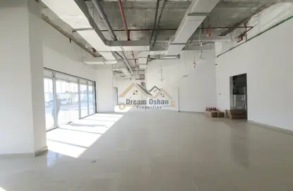 Shop - Studio - 1 Bathroom for rent in Amber Tower - Muwaileh - Sharjah
