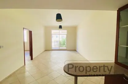 شقة - غرفة نوم - 2 حمامات للايجار في نورتون كورت 2 - قاعة نورتون - موتور سيتي - دبي شقة - غرفة نوم - 2 حمامات للايجار في نورتون كورت 2 - قاعة نورتون - موتور سيتي - دبي