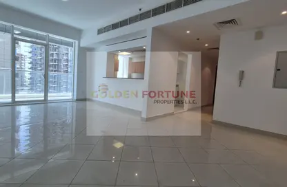 Apartment - 2 Bedrooms - 3 Bathrooms for sale in Hub Canal 2 - Hub-Golf Towers - Dubai Sports City - Dubai