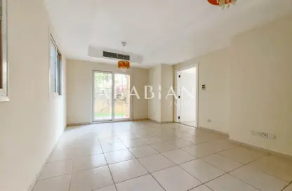 Villa - 2 Bedrooms - 3 Bathrooms for rent in Springs 7 - The Springs - Dubai