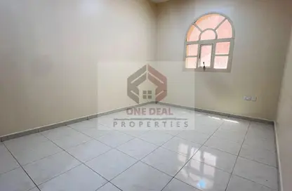 Apartment - 3 Bedrooms - 3 Bathrooms for rent in Asharej - Al Ain
