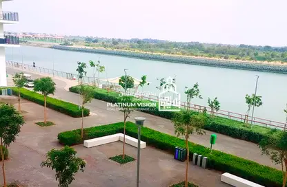Apartment - 1 Bedroom - 1 Bathroom for rent in Waters Edge - Yas Island - Abu Dhabi