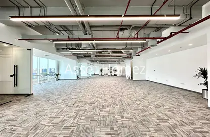 Office Space - Studio - 4 Bathrooms for rent in Emaar Business Park Building 3 - Emaar Business Park - Sheikh Zayed Road - Dubai