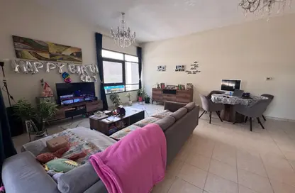 Apartment - 2 Bedrooms - 2 Bathrooms for rent in Al Ghaf 2 - Al Ghaf - Greens - Dubai