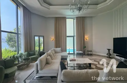 Villa - 4 Bedrooms - 5 Bathrooms for sale in Garden Homes Frond D - Garden Homes - Palm Jumeirah - Dubai