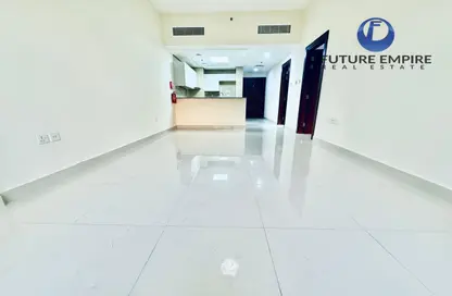 Apartment - 1 Bedroom - 2 Bathrooms for rent in Infinity Building - Al Satwa - Dubai