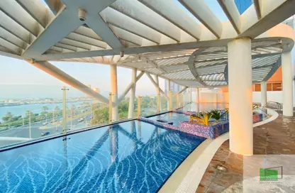 Apartment - 2 Bedrooms - 3 Bathrooms for rent in Al Reef Tower - Corniche Road - Abu Dhabi