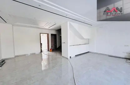 Villa - 4 Bedrooms - 5 Bathrooms for rent in Mirdif 35 - Mushraif - Mirdif - Dubai