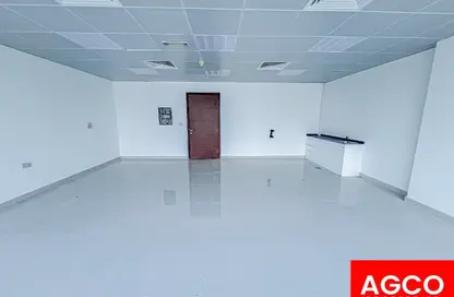 Office Space - Studio for rent in The Burlington - Business Bay - Dubai