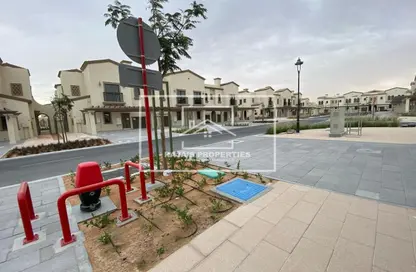Townhouse - 3 Bedrooms - 4 Bathrooms for rent in Bloom Living - Zayed City (Khalifa City C) - Khalifa City - Abu Dhabi