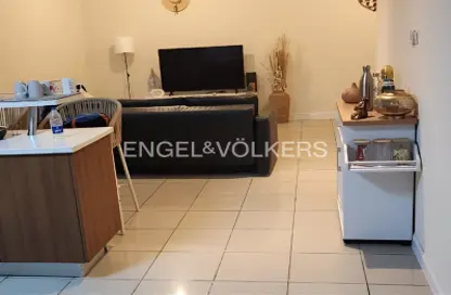 Apartment - 1 Bedroom - 1 Bathroom for sale in Sulafa Tower - Dubai Marina - Dubai