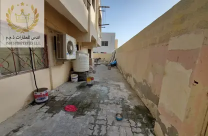 عمارة بالكامل - 8 غرف نوم - 8 حمامات للبيع في أبراج الراشدية - الراشدية - عجمان وسط المدينة - عجمان