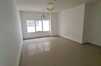 Apartment - 2 Bedrooms - 2 Bathrooms for rent in Al Mamzar - Al Mamzar - Sharjah - Sharjah