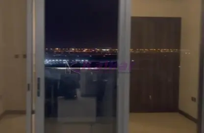 Apartment - Studio - 1 Bathroom for rent in Rukan Tower A - Rukan Tower - Dubai Land - Dubai