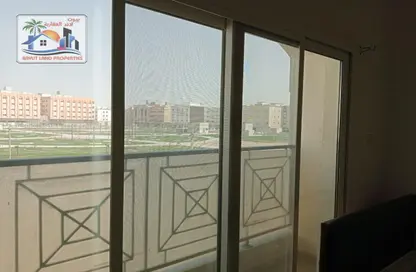 شقة - غرفة نوم - 1 حمام للايجار في أسواق للتجزئة - الممشى - مويلح - الشارقة